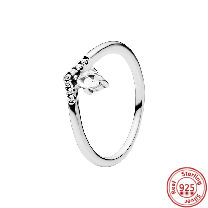 Sparkling Zircon Wings & Floral Detail – 925 Sterling Silver